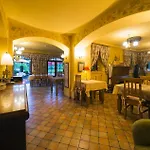Magnes Hotel