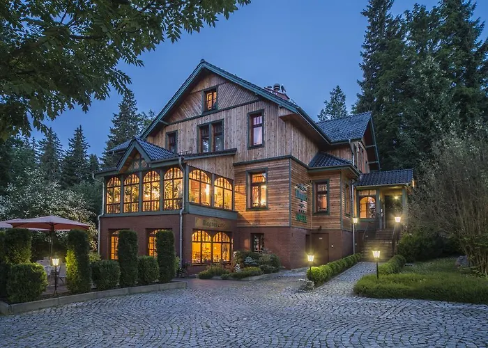 ホテル Magnes シクラルスカ・ポレンバ