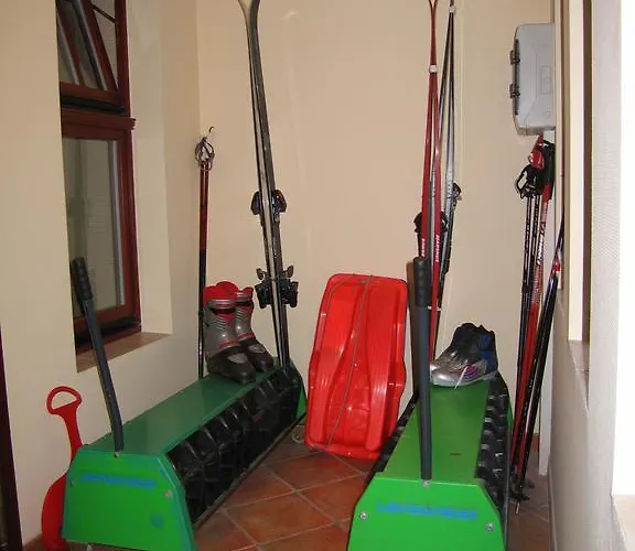 Отель Magnes 3*