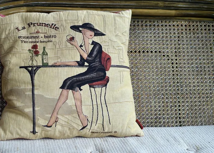 Отель Magnes 3*