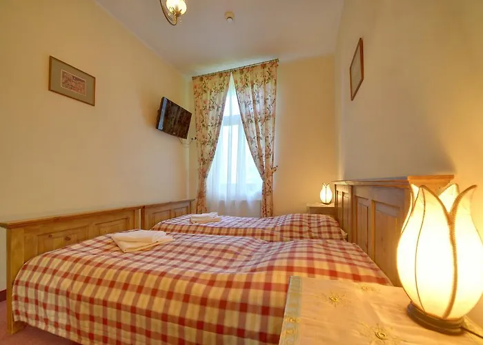 Отель Magnes 3*